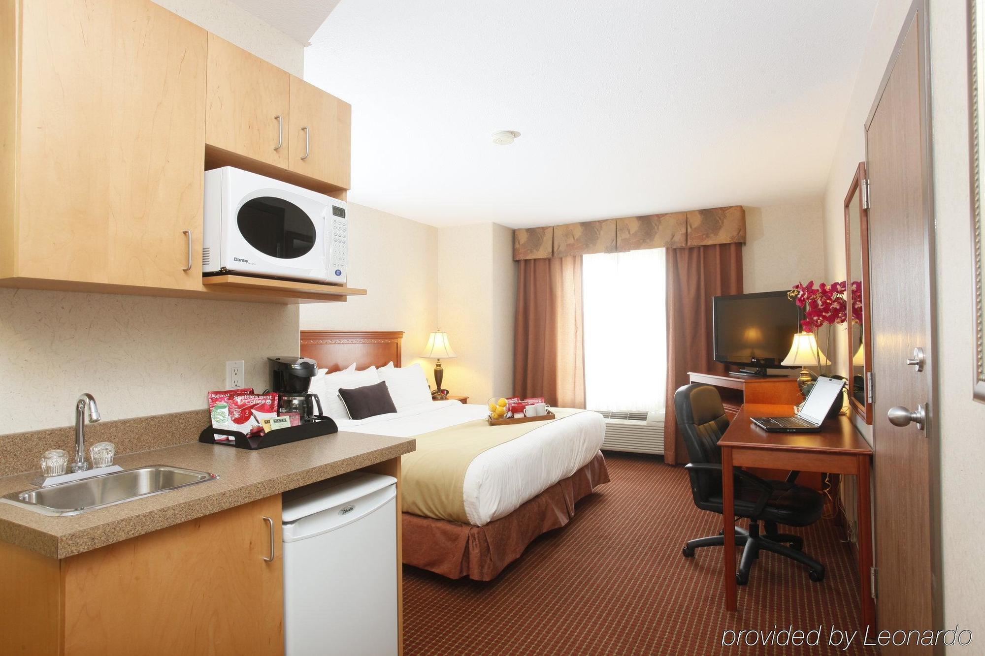 Stonebridge Hotel Dawson Creek Εξωτερικό φωτογραφία